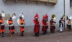 2017-02-26-Fasnachtssonntag - Umzug und Frau Fasnacht verbrennen (Fotos Nadine)